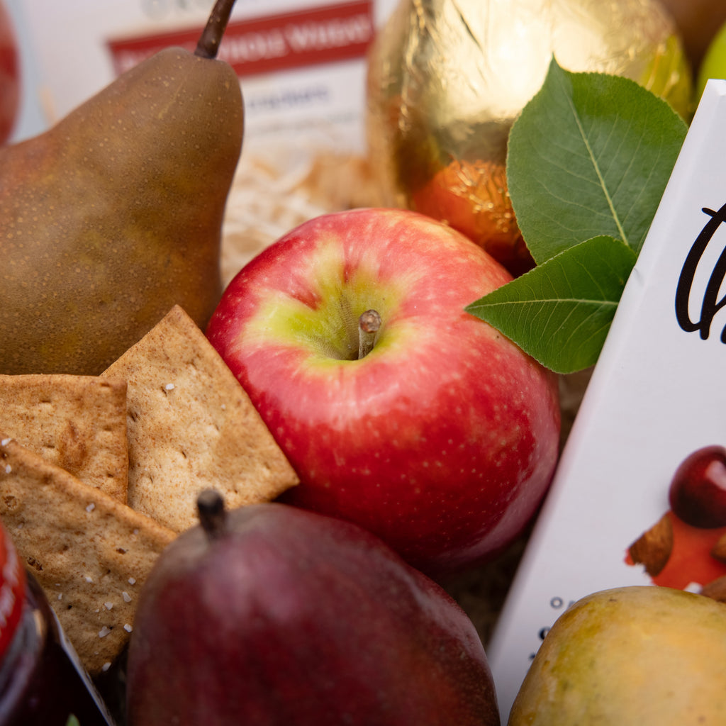 Organic Fruit Jubilee Basket